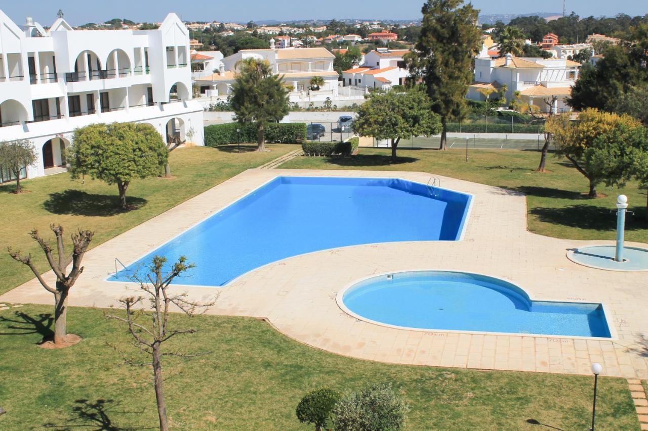 Apartamentos Ninho Das Gaivotas อัลบูเฟรา ภายนอก รูปภาพ