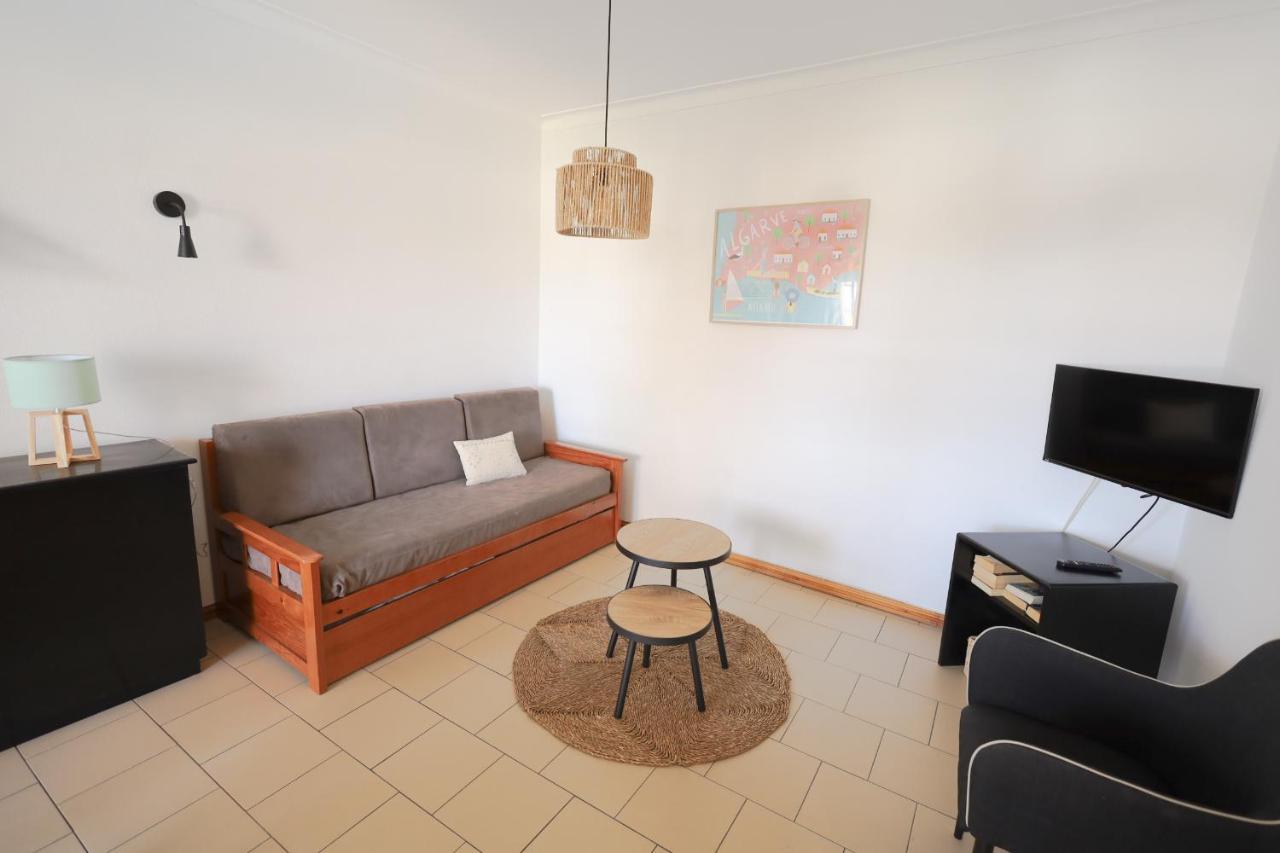 Apartamentos Ninho Das Gaivotas อัลบูเฟรา ภายนอก รูปภาพ