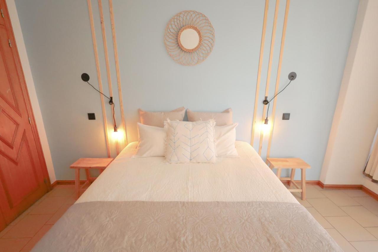 Apartamentos Ninho Das Gaivotas อัลบูเฟรา ภายนอก รูปภาพ